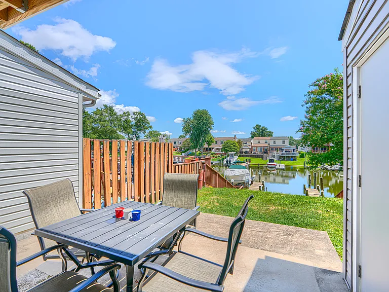 209 Bridge Dr — Photo 45