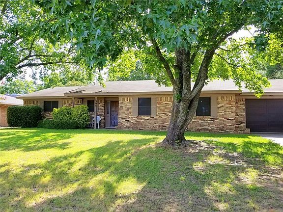 4th image of 308 Woodlawn Dr