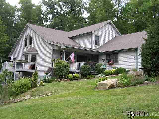 1st image of 155 Pine Lake Cir