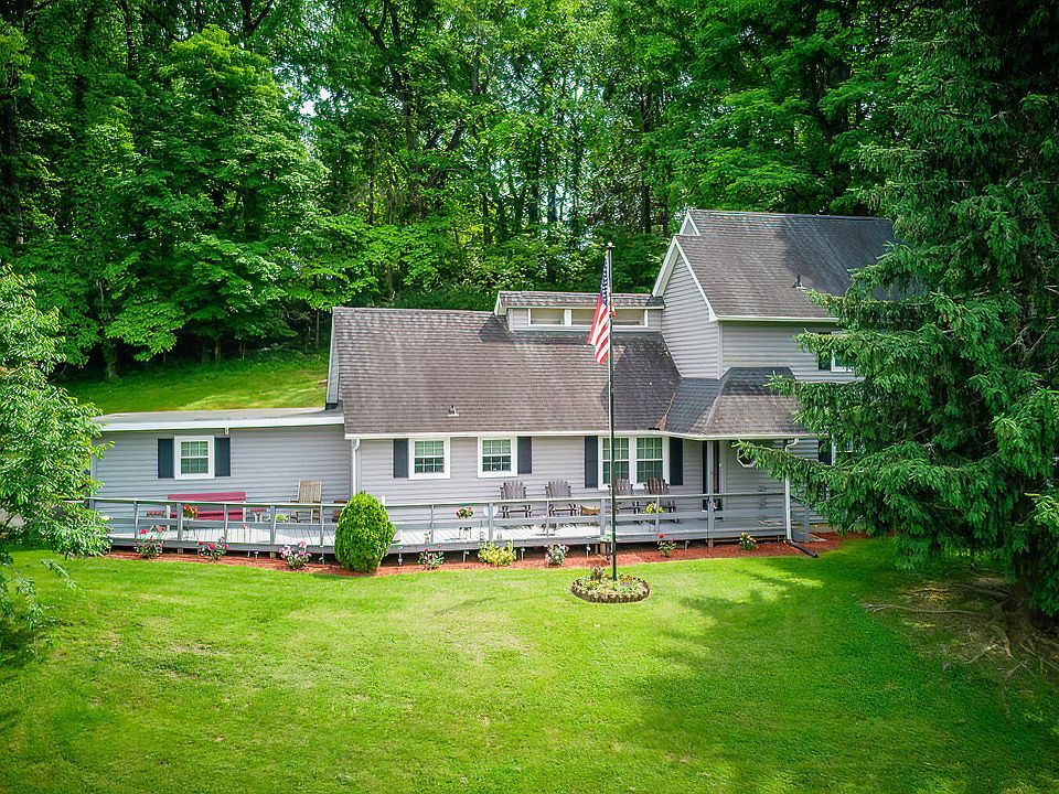 1st image of 1000 Garden Ln