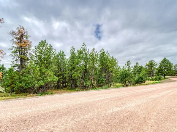 4 Freedom Dr, Moorcroft, WY 82721