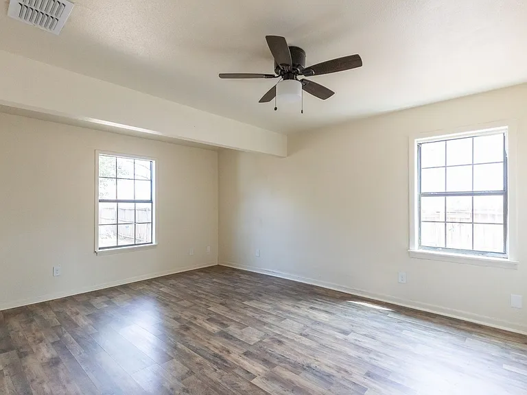 2233 Fannin St — Photo 11