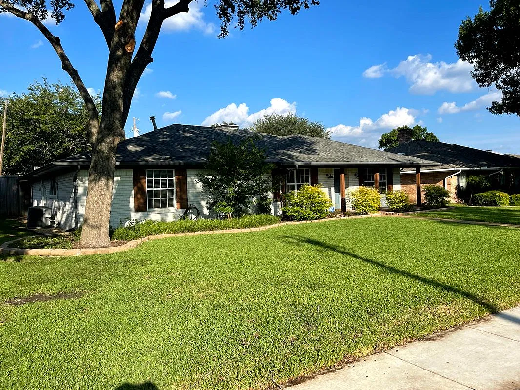 4 bed, 2.5 bath, 2180 sqft, $3,500 — Photo 2