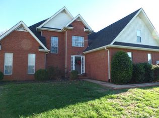 3111 Middleford Dr, Cookeville, TN 38506