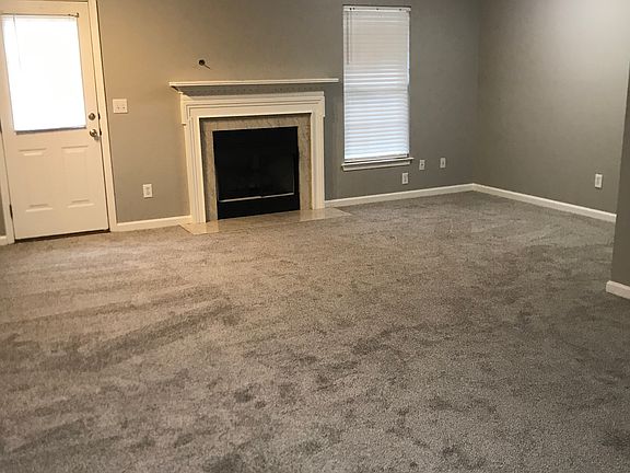 1st Floor Family Room