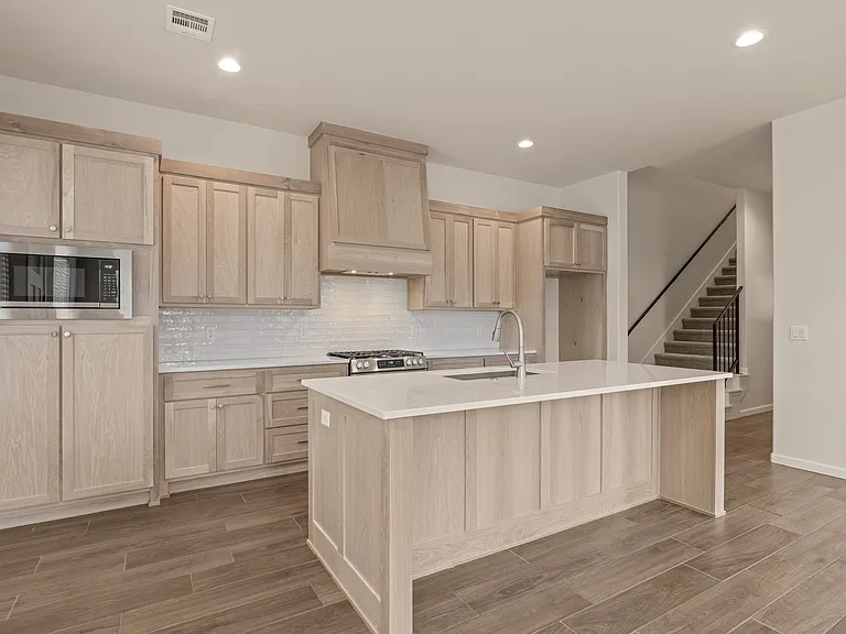624 N Cedar Ave — Photo 11
