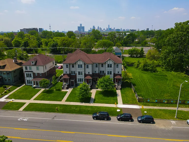 Bridgeview I & II — Photo 7