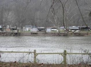 10390 S River Rd NW, Mcconnelsville, OH 43756