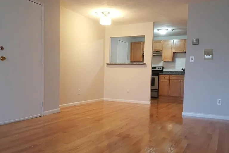 56 Elmwood Park #24 — Photo 1