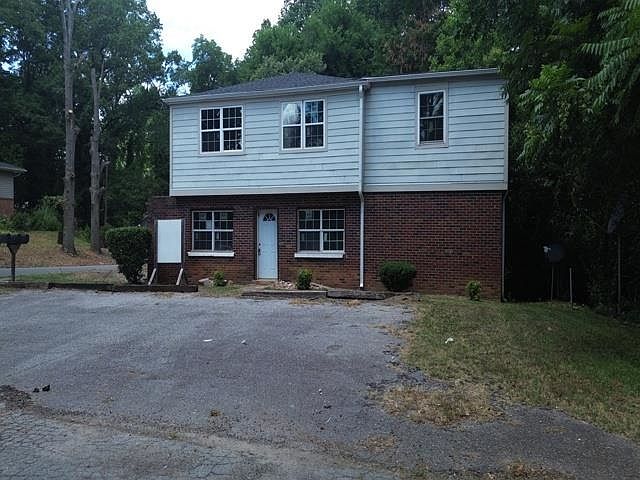 1st image of 164 N Cleveland Park Dr