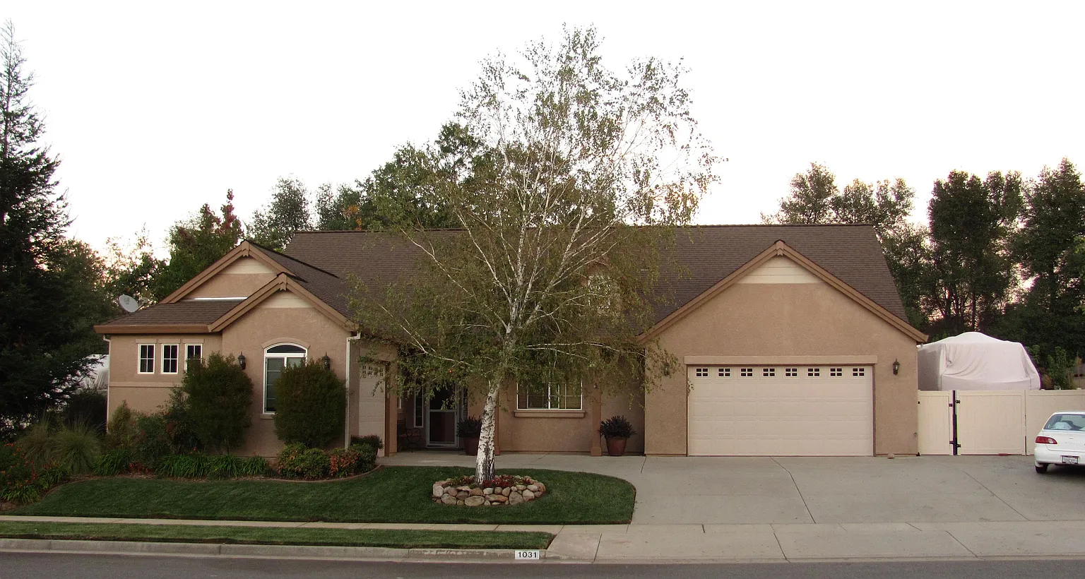 1031 Sunriver Ln photo 1