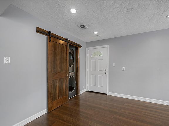 3rd image of 6918 Irvington Blvd Unit B