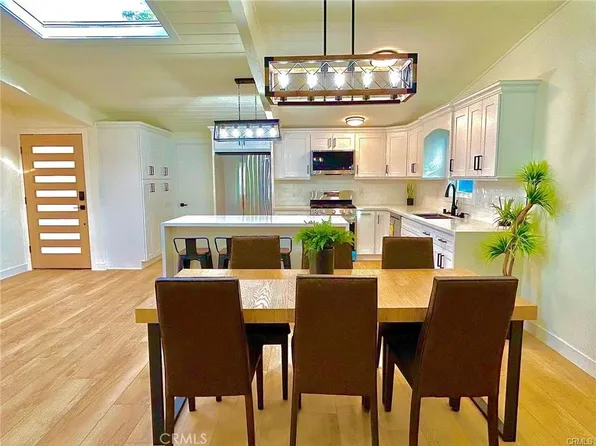 821 N Mountain View Pl, Fullerton, CA 92831