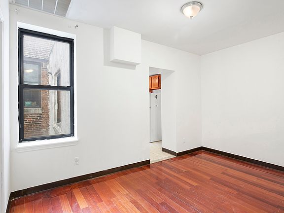 3rd image of 43 Canal St Fl 4