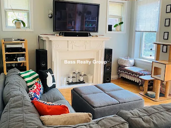 6978 N Greenview Ave APT 1, Chicago, IL 60626