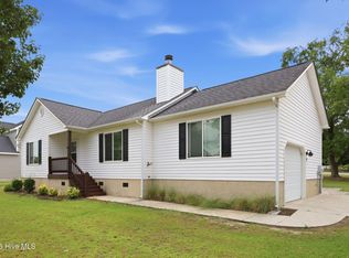 803 Wood Creek Drive, Hubert, NC 28539