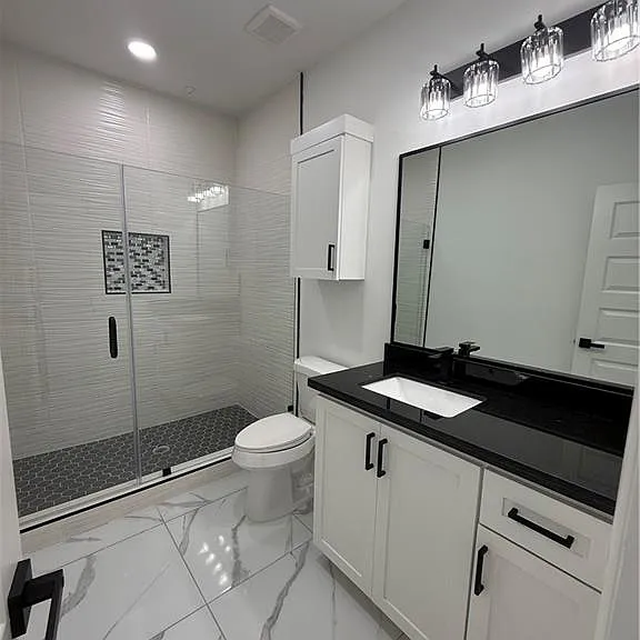 1215 Rosewood Ln #1 — Photo 6