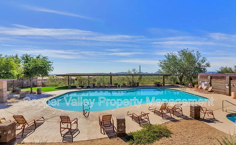 2606 W Florentine Rd — Photo 16