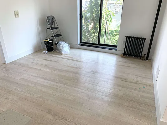 Rented by Tapiro Realty | media 2