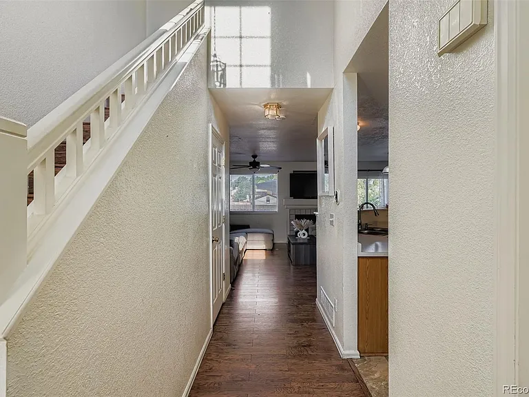 1159 S Waco St #C — Photo 4