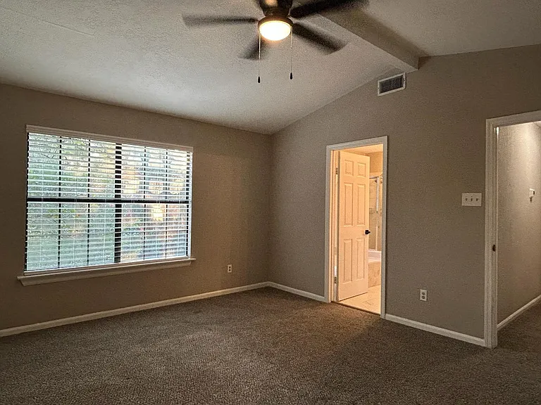 14210 Orchard Farms Ln — Photo 7