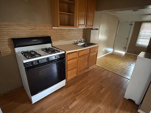 5th image of 6550 Hegerman St