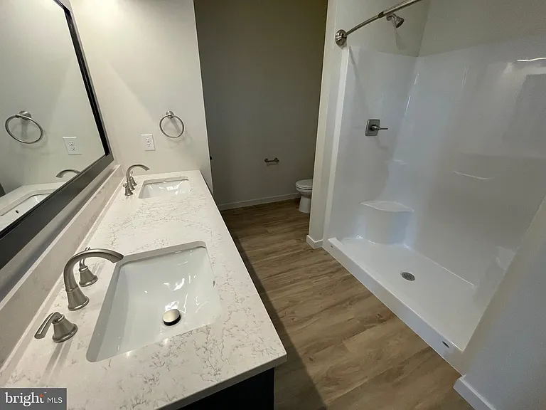 13 Kennedy St — Photo 9