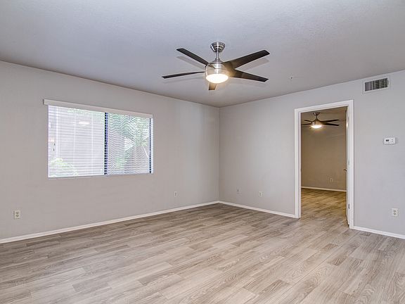 5th image of 36 E Vaughn Ave APT 205