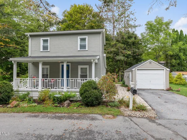 22 Barber Street, Ballston Spa, NY 12020