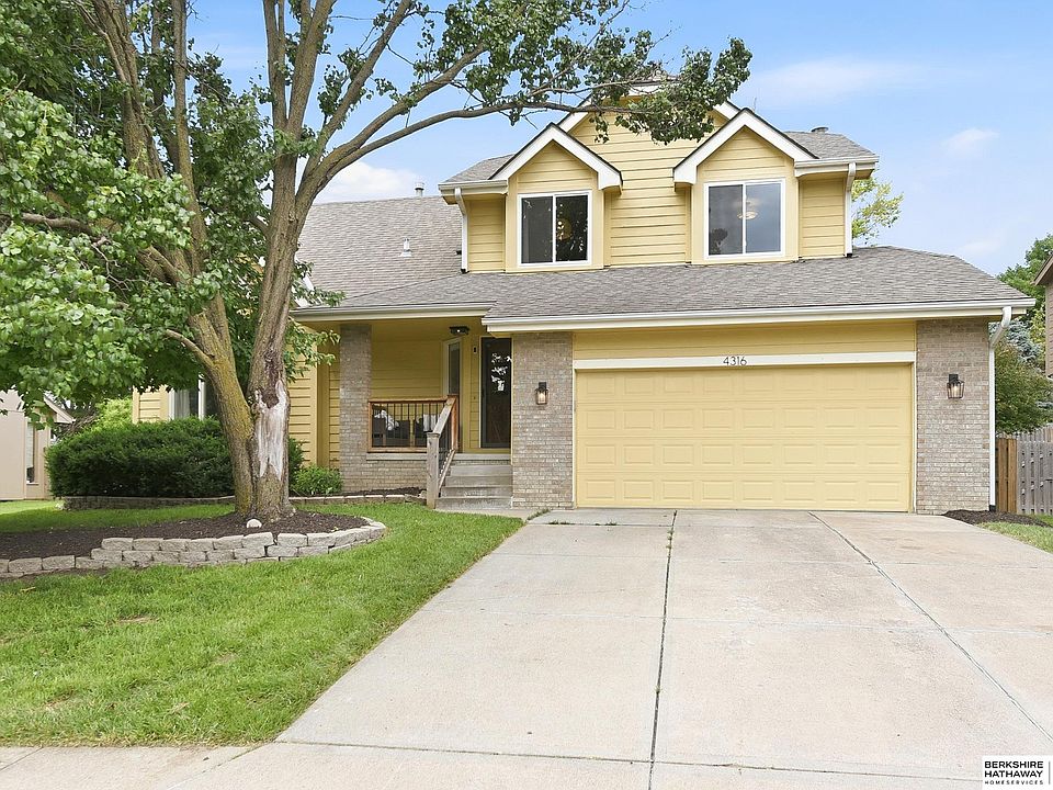 1st image of 4316 N 134th St