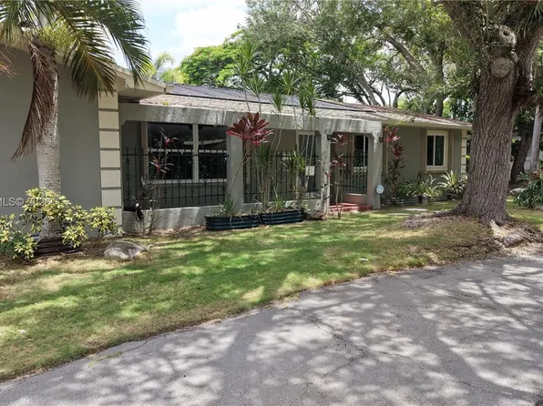 8331 SW 156th St, Palmetto Bay, FL 33157