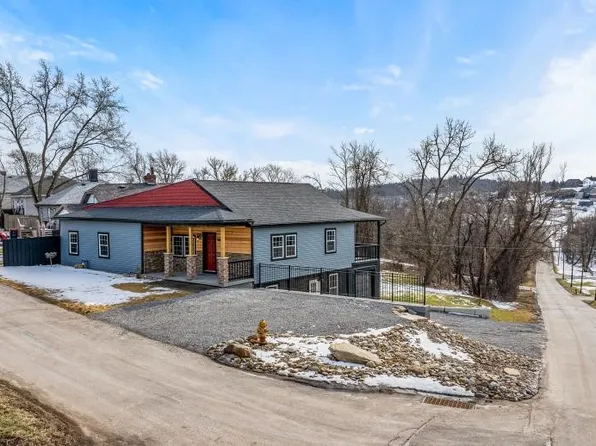 300 3rd St, Langeloth, PA 15054