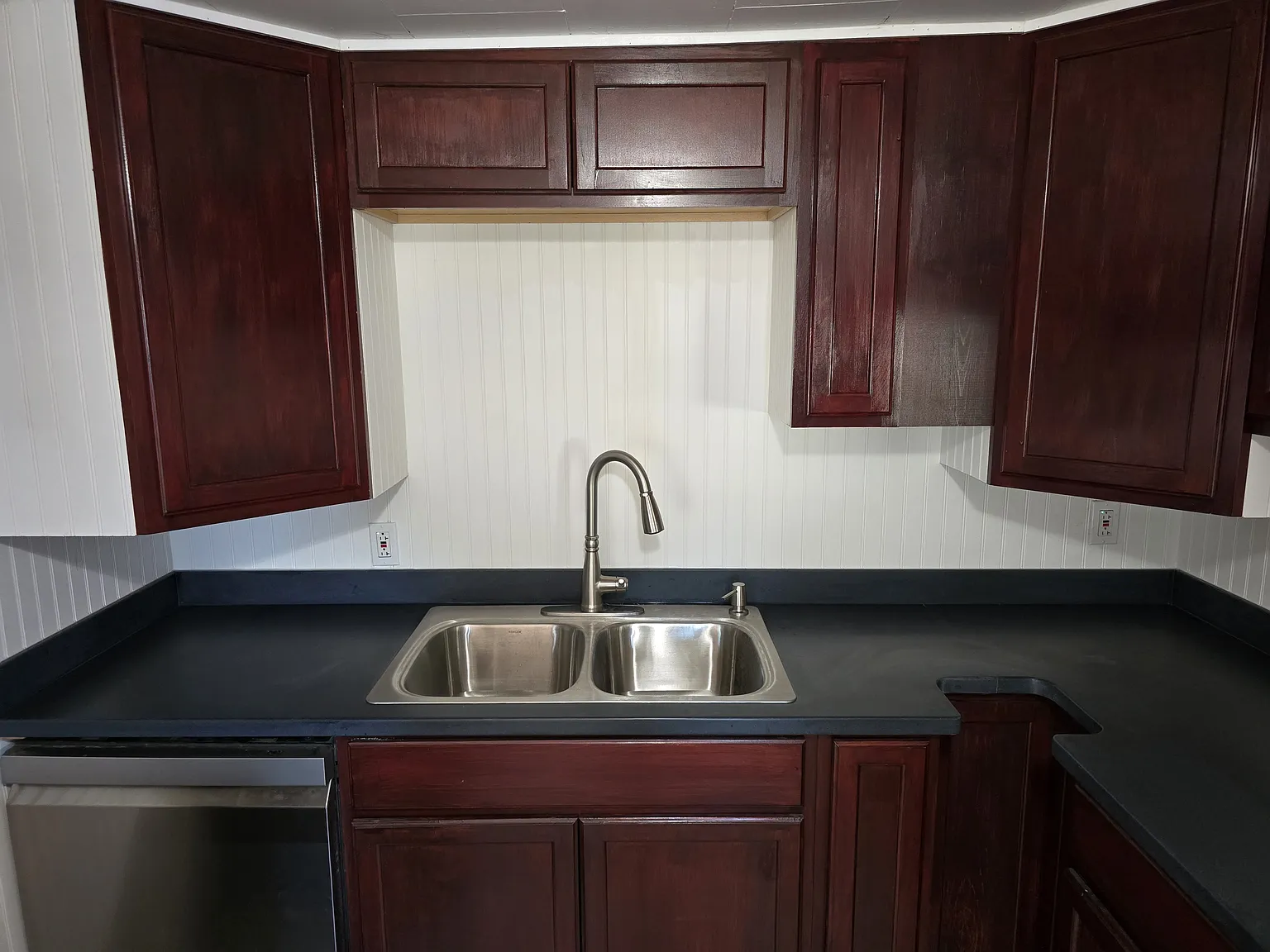 4 bed, 1365 sqft, $1,100 — Photo 4