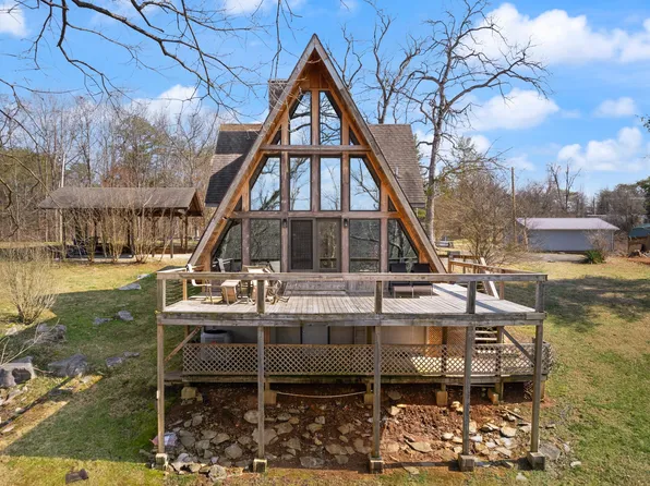 992 Stonegate Dr, Burnside, KY 42519