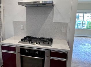 442 Merritt Ave #1, Oakland, CA 94610
