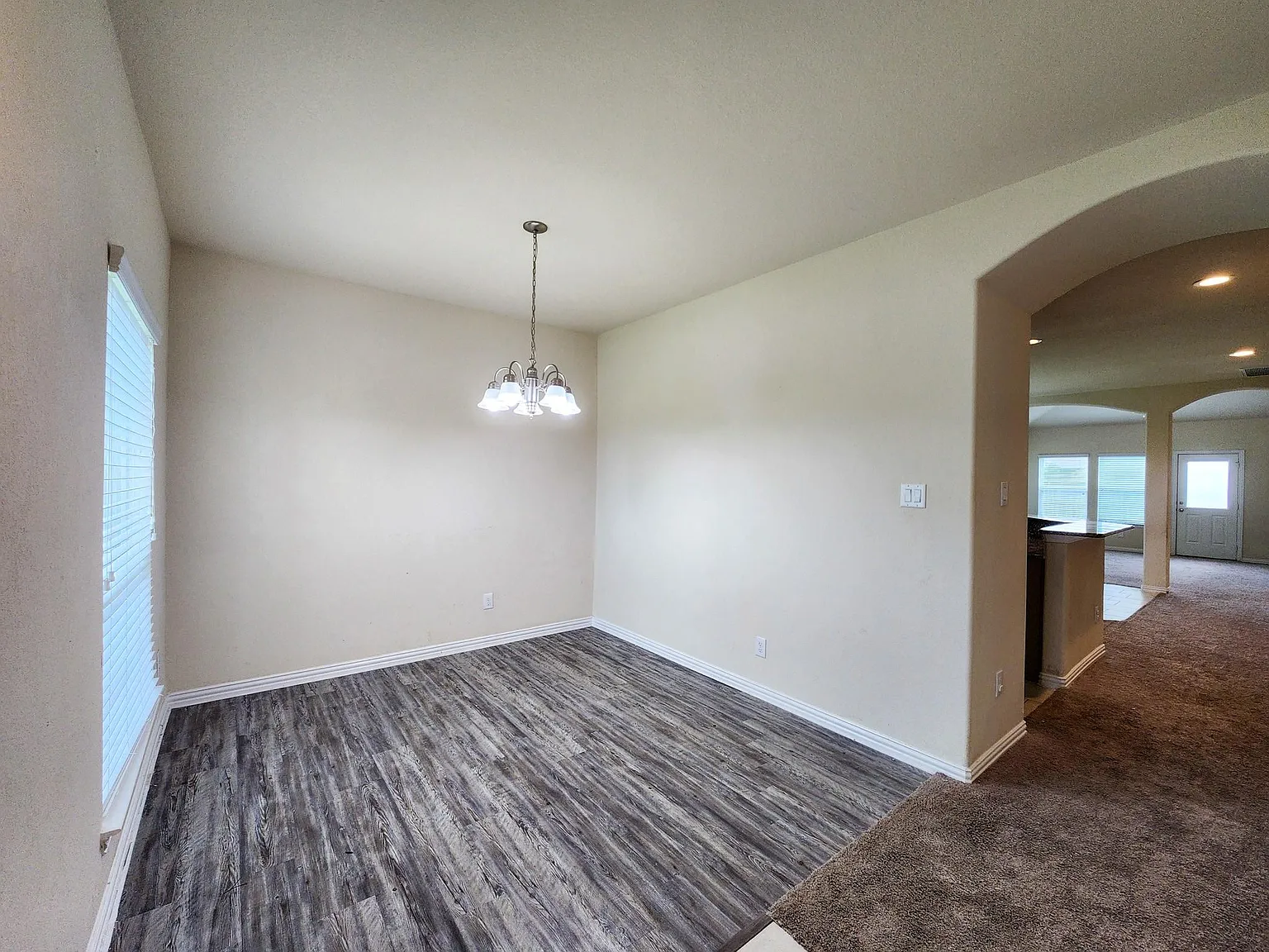 4 bed, 2.5 bath, 2259 sqft, $2,490 — Photo 4