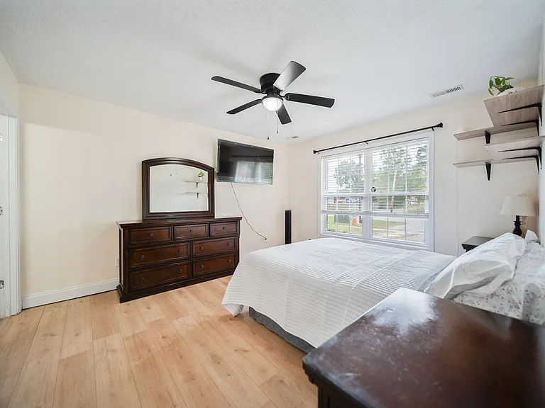 817 Church St — Photo 18