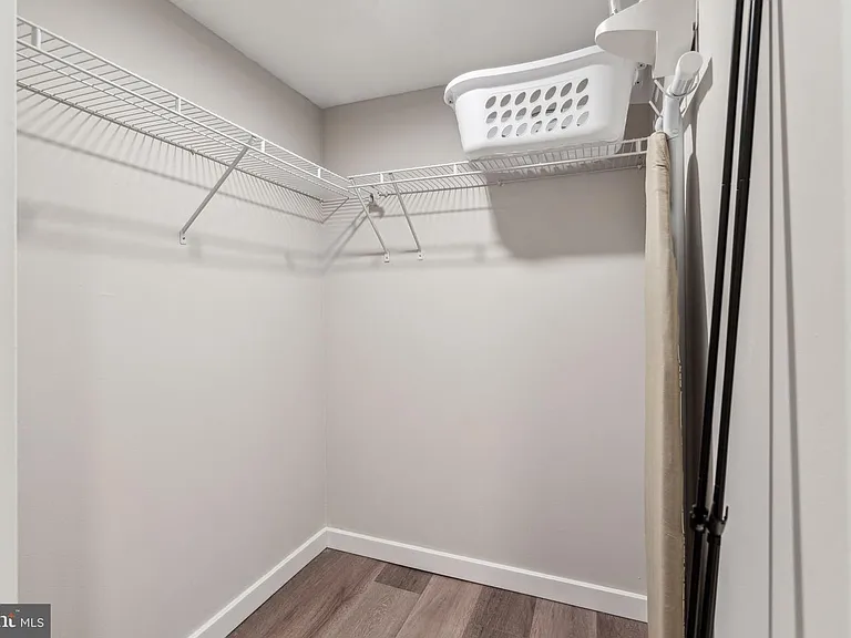 875 Sansom St #1009 — Photo 9