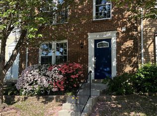 10307 Granite Creek Ln #10307, Oakton, VA 22124