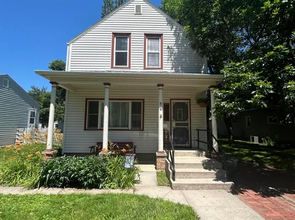 818 E 7th Ave, Mitchell, SD 57301