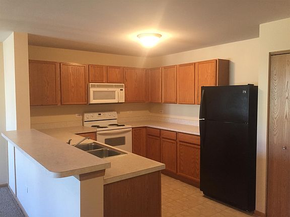 2nd image of 103 Silverstone Dr