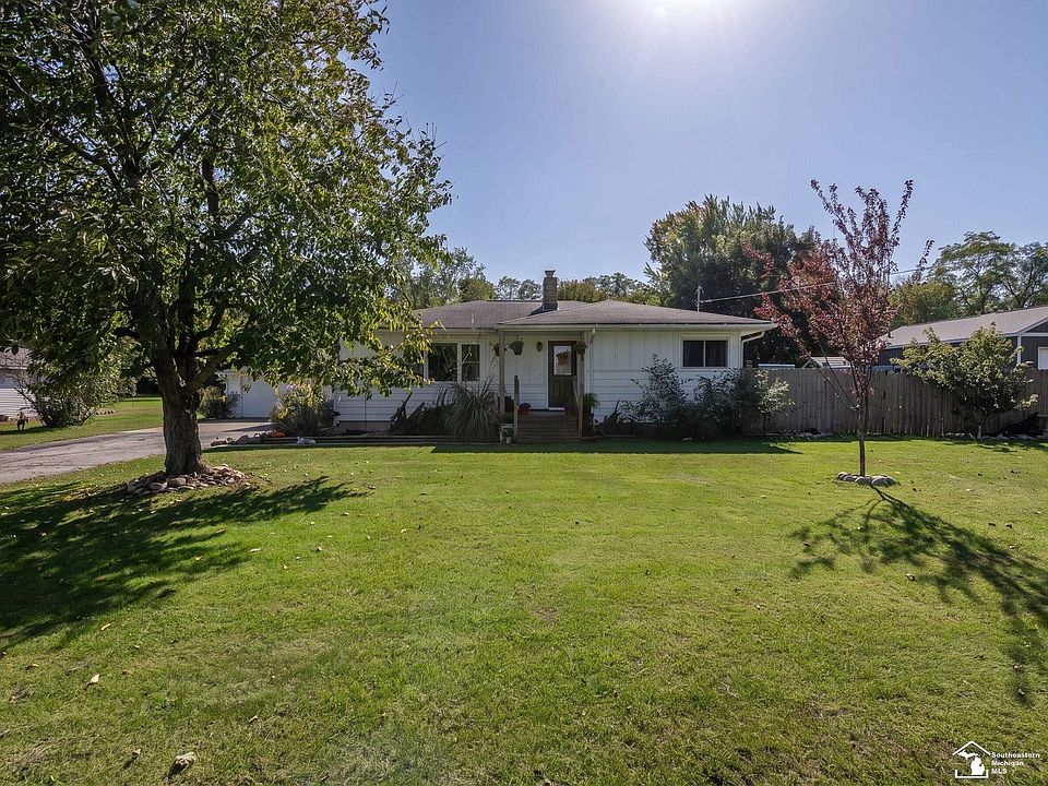 1st image of 1359 Moore Rd