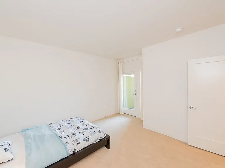 436 S Virgil Ave #308 — Photo 16