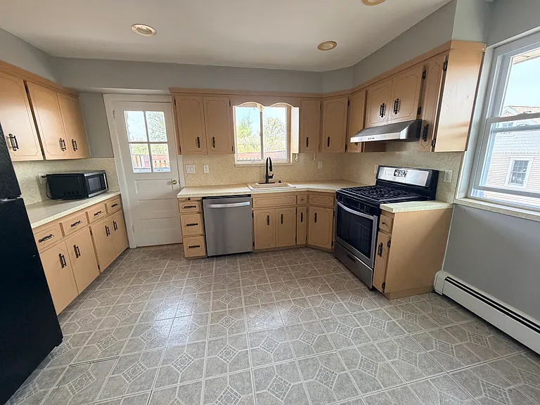 257 Desoto Pl #1 — Photo 8