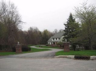 33 Woodcrest Ln, Goshen, NY 10924