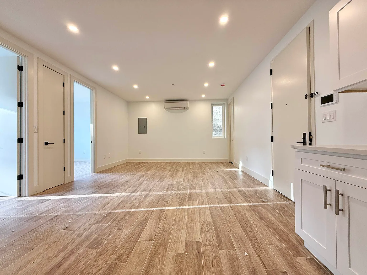 450 East 26th Street — Photo 4