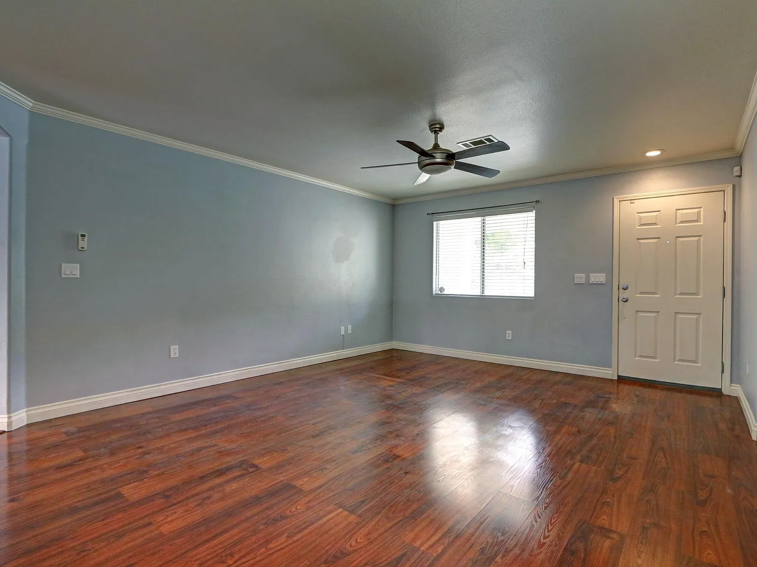 10352 Faustine Ave — Photo 3