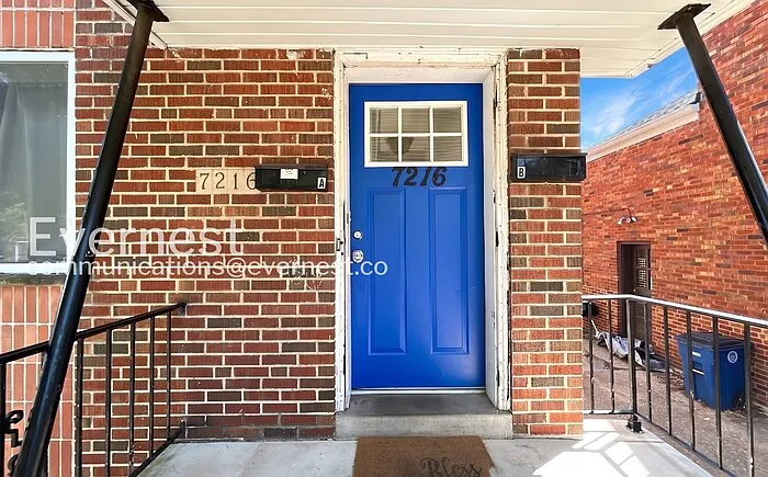 7216 Dartmouth Ave #B — Photo 2