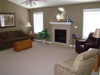 4th image of 2607 Highland Dr