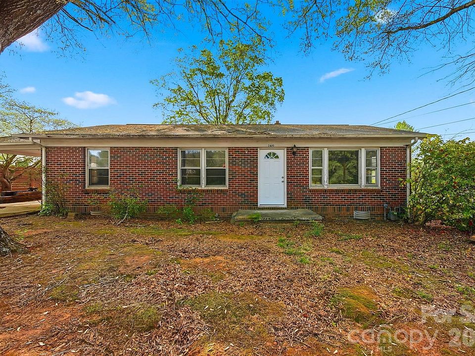 1st image of 2610 20th Street Ln NE